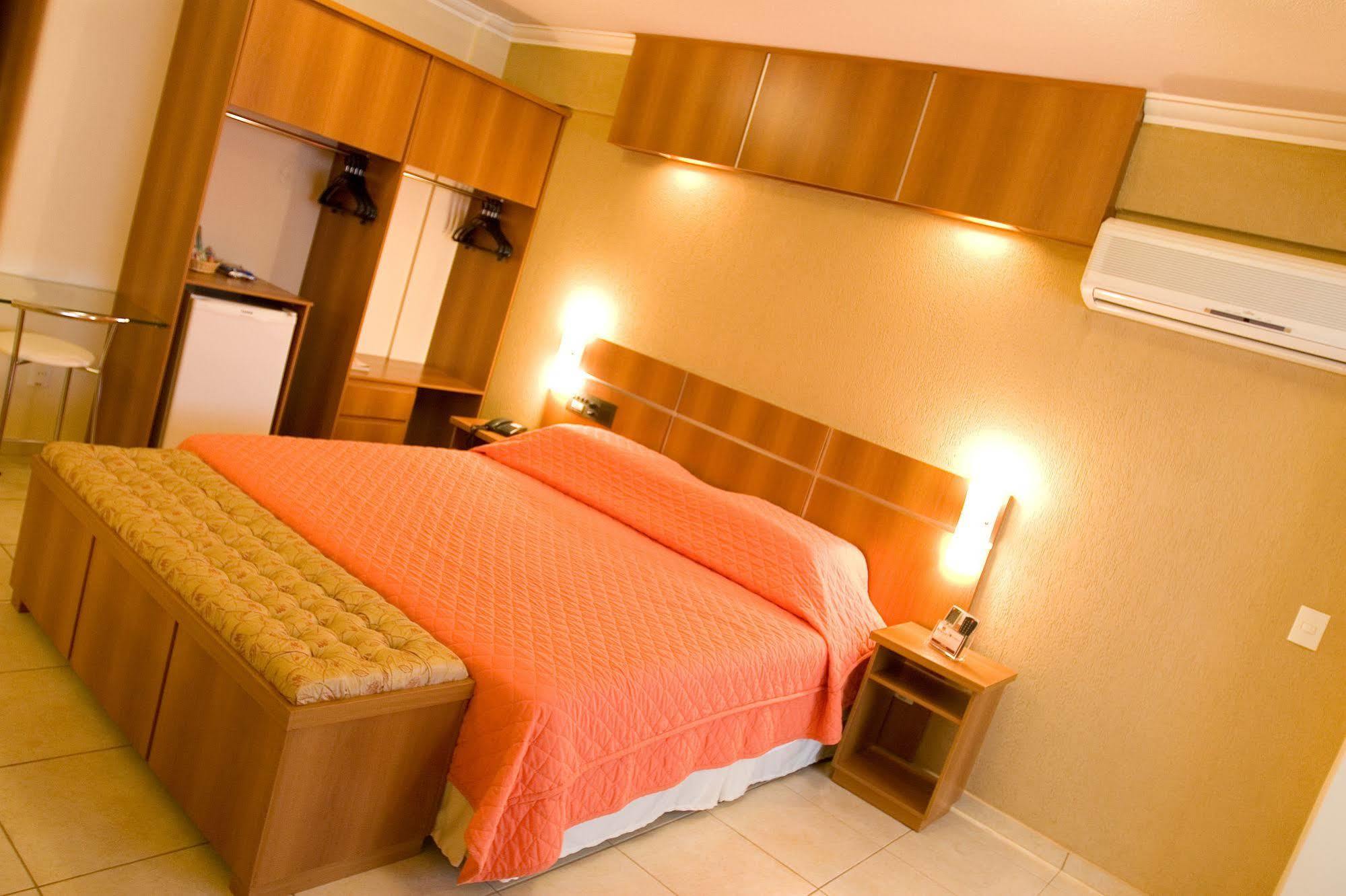 Hotel Bernal Ituiutaba Экстерьер фото
